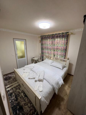 Qozi Hotel